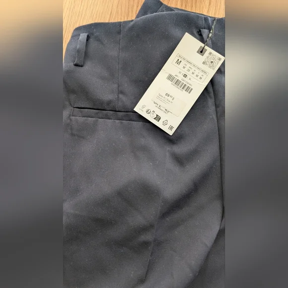 Zara- Pants - Picture 3 of 3